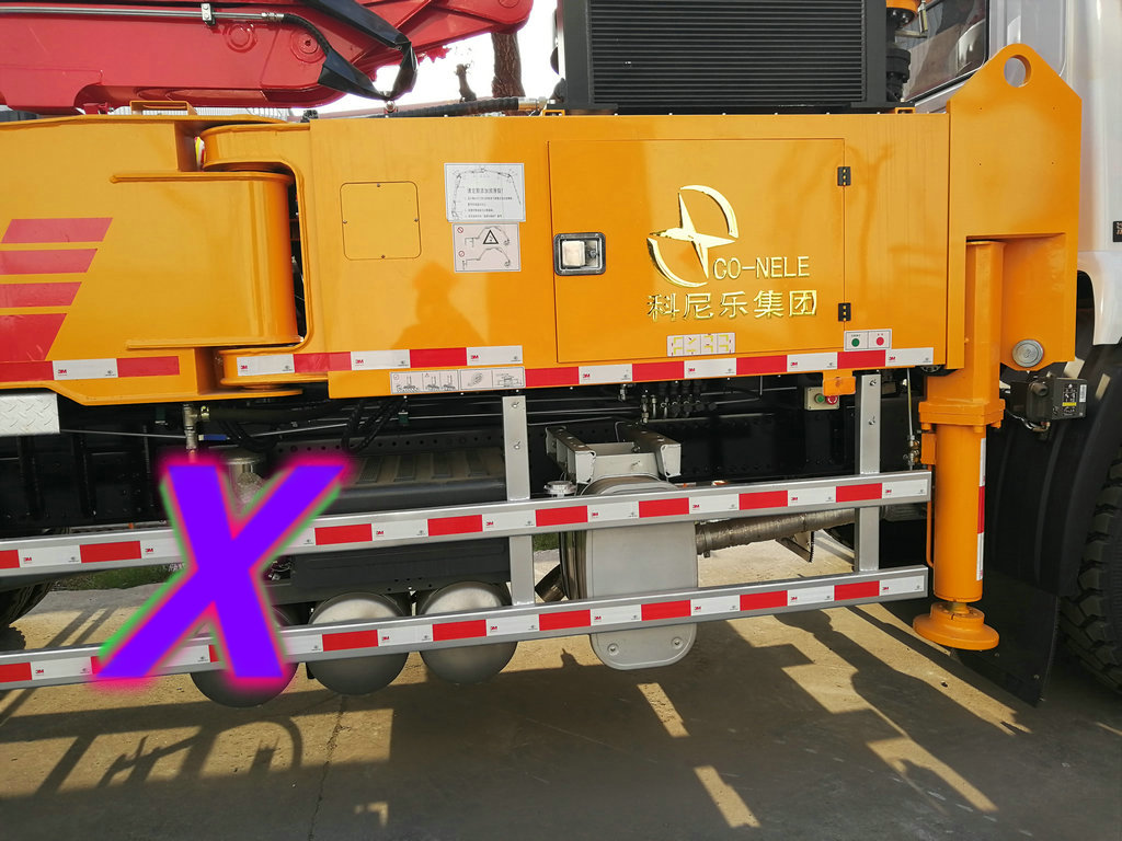 來科尼樂集團(tuán)，選購(gòu)重汽30/33米（M5G）混凝土泵車