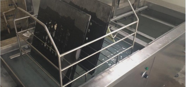 SMT焊接載具治具如何清洗，使用什么清洗劑比較合適？